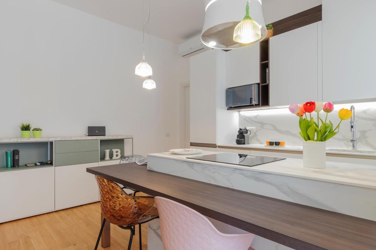 Design Premium Apartment In Center Milan - Homeunity ภายนอก รูปภาพ